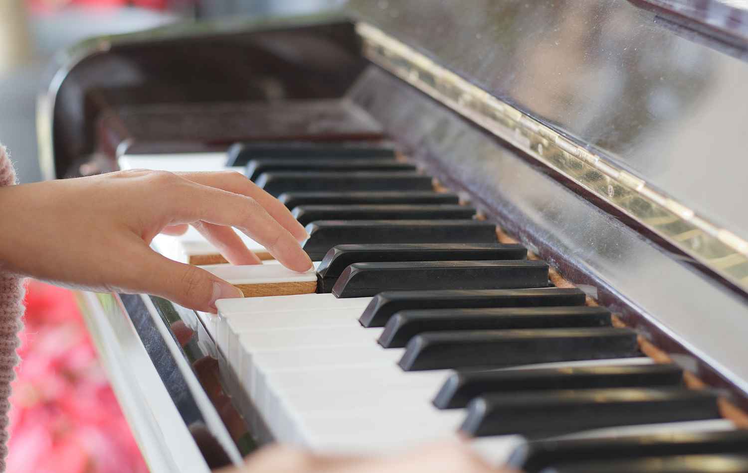 האם פסנתר יד שנייה הוא המפתח לחלומות המוזיקליים שלך?